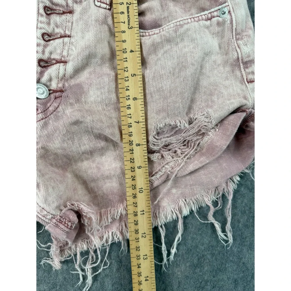 We The Free Free People Pink Acid Wash Distressed Denim Shorts Button‎ Fly 29